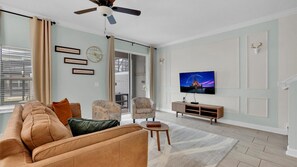 Living Room
55" Roku TV