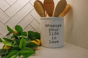 Bathroom amenities