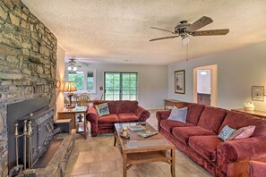Living Room | Decorative Fireplace | Central A/C & Heat | No Washer Use