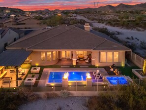 Desert Dreamin: - Private location at the end of a dead-end road.