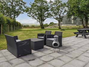 Garden | Llwyn Yr Arth, Rhosgoch