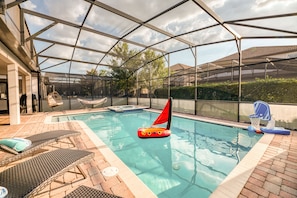 Private pool and spa