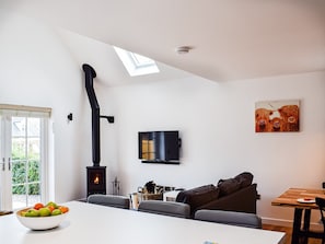 Open plan living space | Rubys Cottage, Crieff