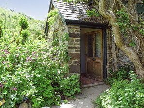 Exterior | Lower Goytre Farmhouse, Knighton