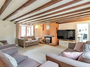 Living area | Canal View House - Canal View House and The Gallery Barn, Swafield