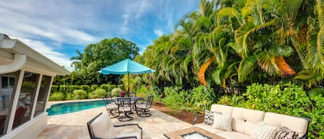 Punta Gorda Vacation Rental | 2BR | 1.5BA | 1,100 Sq Ft | 1 Step to Access