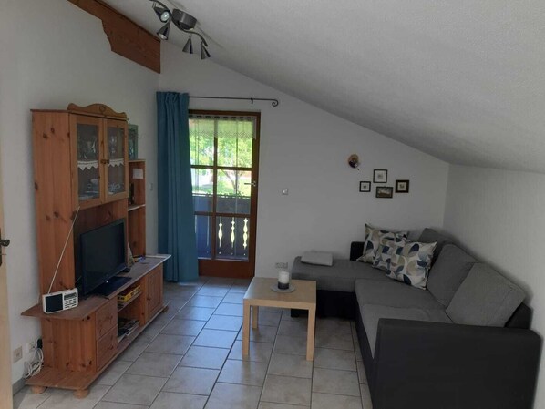 Ferienwohnung 50 qm, 1 -3 Personen, 1 Schlafzimmer, Wohnküche, Balkon-Wohnbereich