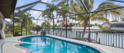 Private pool with canal view