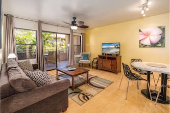New Listing! 45 Seconds to Maui's Sugar Beach, Beautifully renovated Kihei Bay Vista B-102