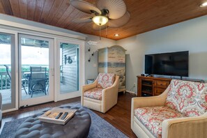 Plenty of seating, storage center for sleeper sofa guest luggage and 50" Smart TV