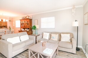 St. Augustine Beach Rentals Living Room
