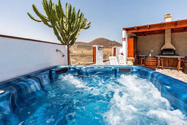 Bain à remous extérieur