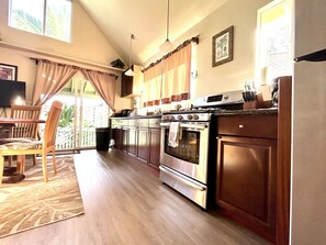 Kitchen Hoku 