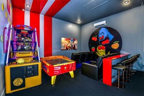 Arcade & Theater