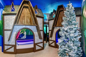 Arctic *Theme Room 1* on Second Floor