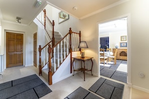 Hallway looking towards kitchen