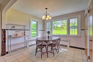 Dining Area | Spacious Backyard