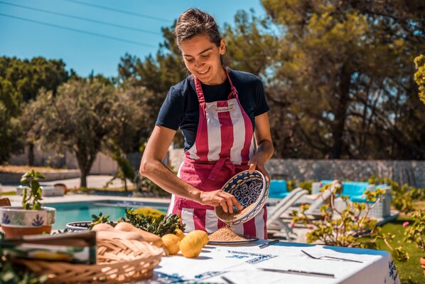 we are happy to offer local food shows upon request and extra fee