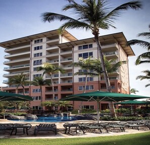 Maui Marriott Ocean Club - Lahaina Tower Villas hotel, w/ 1 of 3 pools onsite