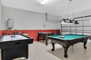 Game Room (Garage)