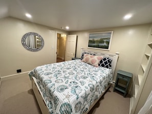 First floor queen bedroom