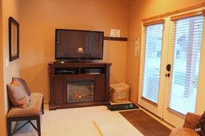 TV & Electric Fireplace Heater