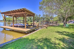 Private Dock | Fire Pit | Gas Grill