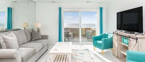 Tybee Lights 114C is directly oceanfront with stunning views