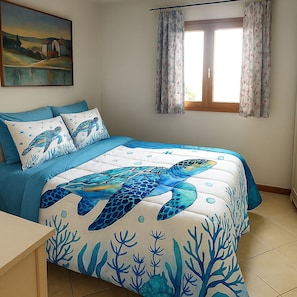 Schlafzimmer im 1. Stock mit Bett: 2x 80 cm Matratzen