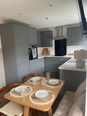 Kitchen diner