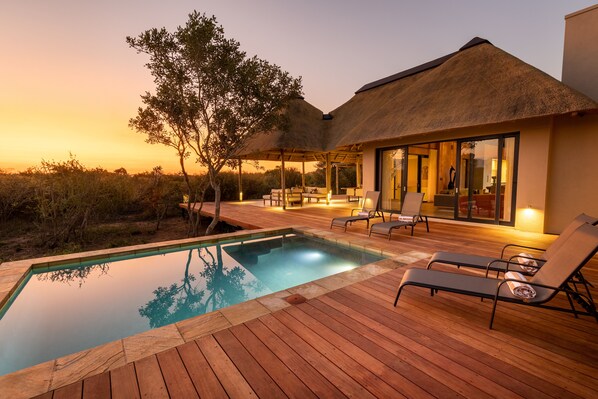 Welcome to Villa Tall Horse, luxury villa in Africa