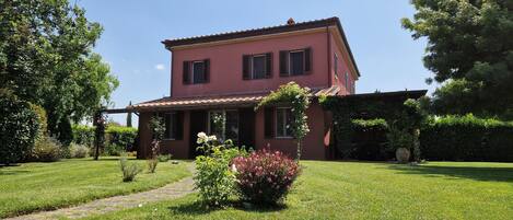 House front entrance 