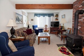 Living Room has a 50-inch flat screen