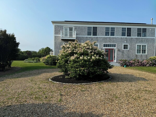 Exterior Front View