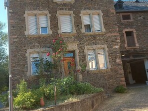 Ferienwohnung Gorges "Im Hof"