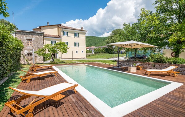 pool