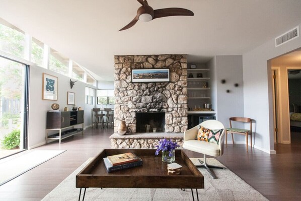 The living room is a great place to relax after a long day of exploring Sedona