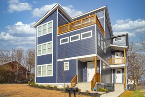 Our unit is half of a brand new 2 unit build! (The back half off the street!)