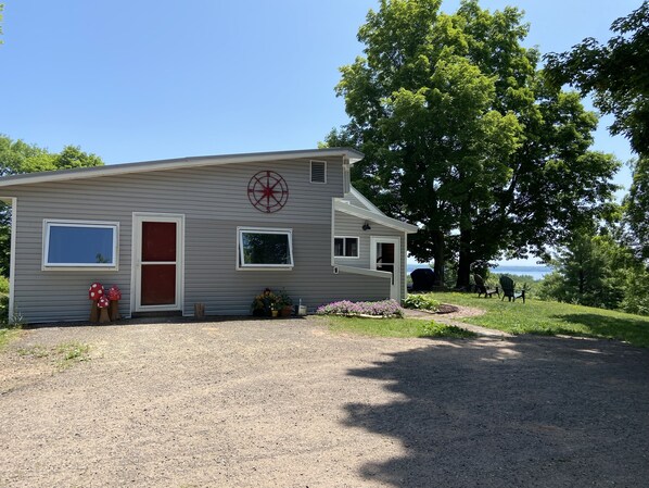 Welcome to Twin maple Cottage!