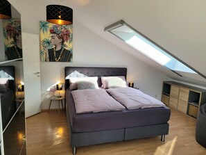 Schlafzimmer "Frieda"  