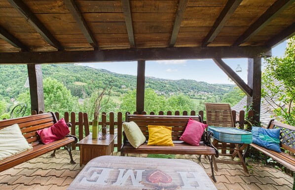 balcony-terrace