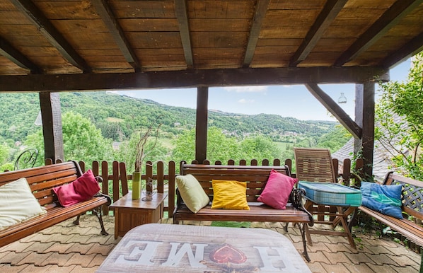 balcony-terrace