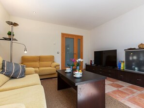 Furniture, Table, Living Room, Comfort, Interior Design, Wood, Couch, Flooring, Floor, Cabinetry