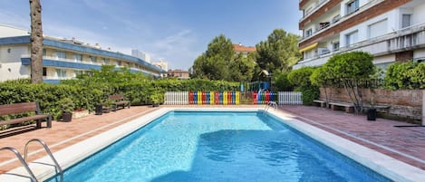 Water, Sky, Plant, Building, Swimming Pool, Azure, Tree, Cloud, Window, Body Of Water