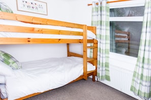 Stag Lodge - Bunk Bedroom