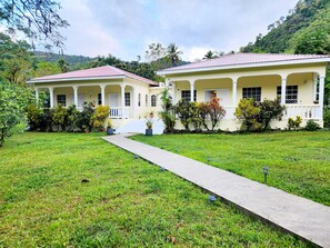 Private Home - Fully fenced