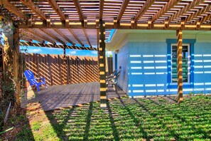 Covered Entrance - Huge pergola that provides shade for almost the entire yard!