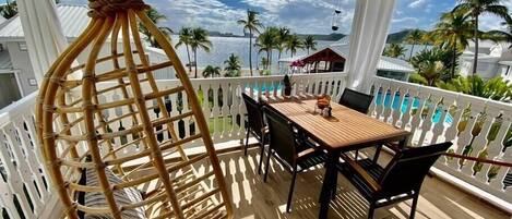 Terrasse vue panoramique sur le lagon ...un cocon de paradis