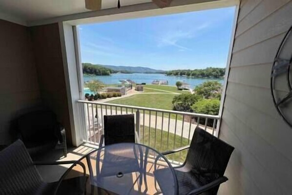 Balcony - Look at that view!!