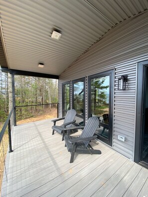 Front deck